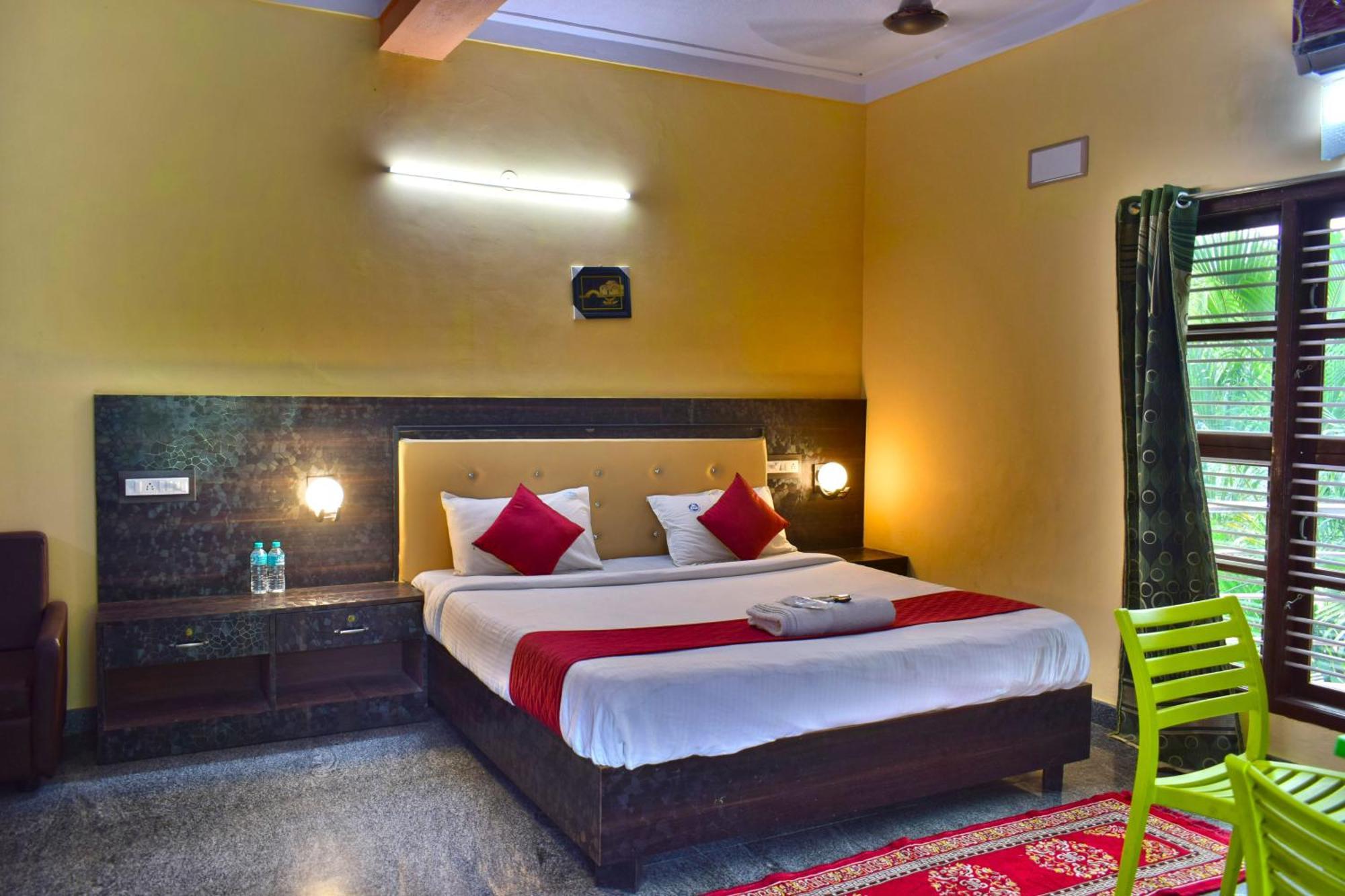 Dolphin Resort Yelagiri Extérieur photo