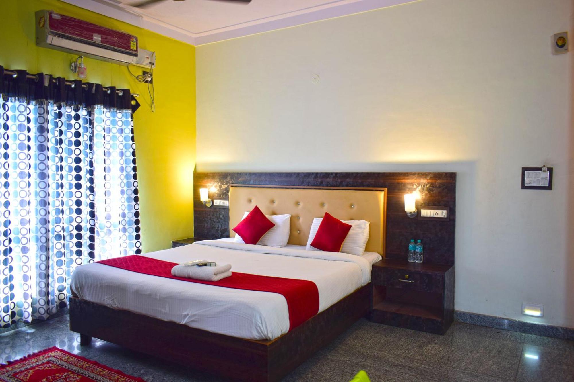 Dolphin Resort Yelagiri Extérieur photo