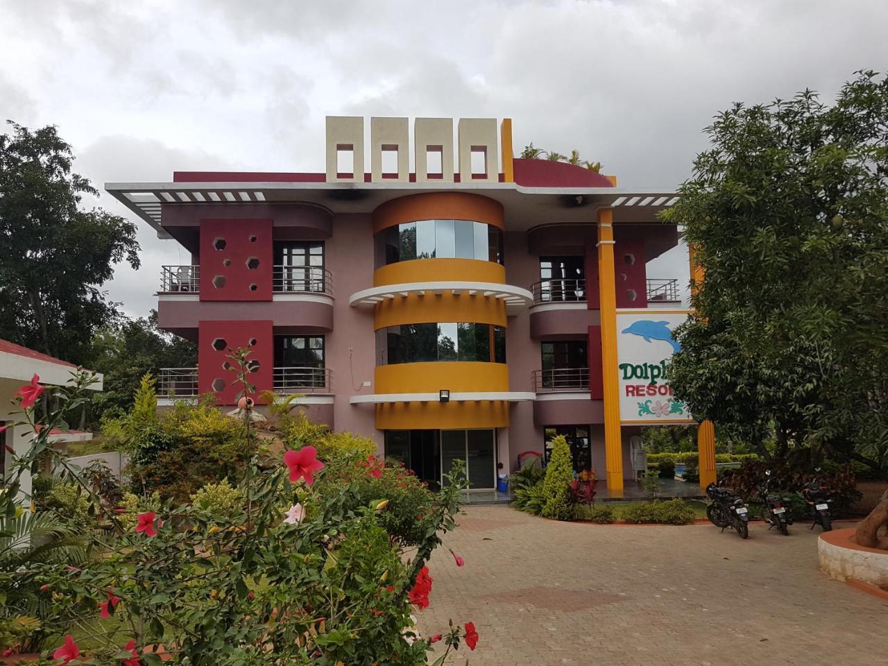Dolphin Resort Yelagiri Extérieur photo