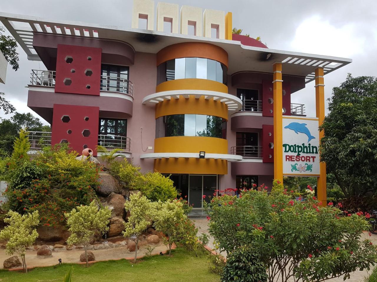 Dolphin Resort Yelagiri Extérieur photo