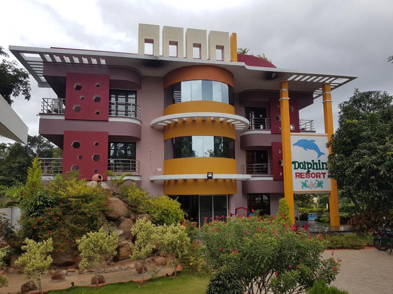 Dolphin Resort Yelagiri Extérieur photo